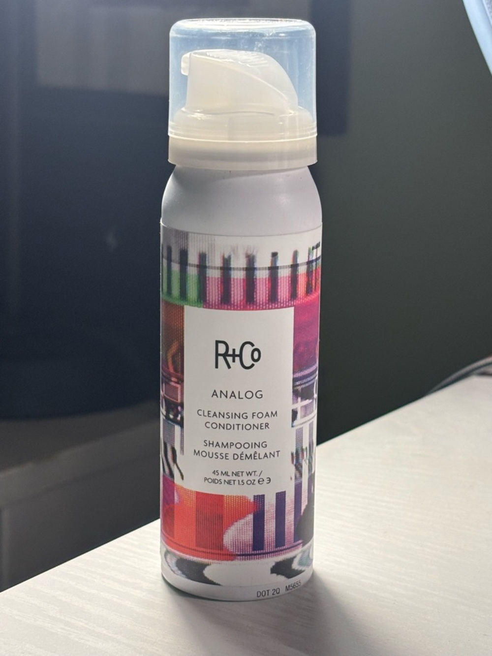 R+Co Analog Cleansing Foam Conditioner